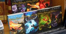 Bloomsbury Publishing, cunoscută pentru seria „Herry Potter”, tipărește în avans pentru a pregăti vânzările de Crăciun