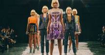 Stire din Tehnologie : High-tech fashion: mesajele de pe Twitter afișate direct pe haine