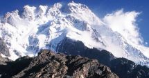 Cel puţin 19 morţi şi 10 dispăruţi într-o avalanşă în Himalaya