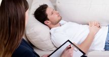 Stire din Sănătate : Sfatul specialistului - Vă doare spatele? Încercați hipnoterapia!