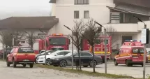 Stire din Eveniment : A fost activat Planul Roșu! Un tavan fals s-a prăbușit la piscina unui hotel de lux