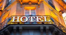 Stire din Eveniment : Administrator de hotel, acuzat că a folosit carduri bancare din mai multe țări pentru plăți frauduloase