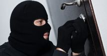 Stire din Eveniment : Hoț din locuințe, băgat la arest. Folosea chei potrivite pentru a intra prin efracție!