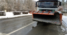 Stire din Eveniment : Iarna și-a reintrat în drepturi.  Cum au acționat autoritățile în județ