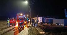 Stire din Eveniment : PLAN ROȘU DE INTERVENȚIE! Autocar răsturnat! 25 de persoane, transportate la spital
