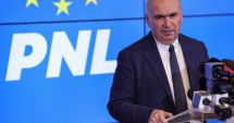 Stire din Politică-Administrație : Congresul PNL / Bolojan a fost ales preşedintele PNL cu 976 de voturi. Cine sunt cei patru prim-vicepreședinți