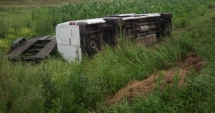 Stire din Eveniment : Grav accident de microbuz. Șapte persoane, de urgență la spital