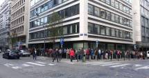 Stire din Politică-Administrație : VIDEO incredibil! Românii din Londra stau la coadă de ieri, ca să apuce să voteze