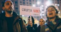 Stire din Eveniment : Protestele, în imagini. "Bunicii în război, părinții în Revoluție, acum e rândul nostru"