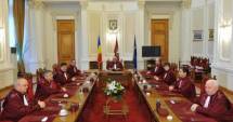 Stire din Politică-Administrație : CCR se întrunește mâine pentru a decide asupra validării președintelui