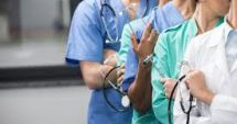 Stire din Social : Un medic șef de secție a găsit o modalitate inedită de a angaja speciliști. A dat un anunț trăsnit care a avut ecou