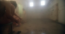 Stire din Eveniment : Un bărbat a luat o copilă din parc și a ținut-o închisă cinci zile în saună