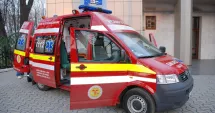 Stire din Eveniment : Lovită în plin pe trecerea de pietoni. O femeie a ajuns în stare gravă la spital după impactul cu un microbuz