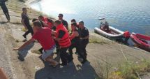 Stire din Eveniment : TRAGEDIE FĂRĂ MARGINI! Un copil de 14 ani a murit, după ce a alunecat într-un canal de irigații