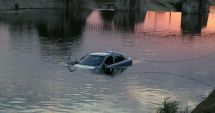 Stire din Actualitate : Italia. Doi români au salvat o femeie care căzuse cu mașina într-un canal