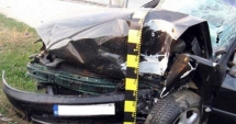 Stire din Eveniment : ACCIDENT GRAV PE AUTOSTRADĂ. A intrat într-un parapet și a murit pe loc