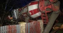 Stire din Eveniment : Șofer despre care polițiștii au fost informați că a fugit de la locul accidentului, găsit strivit