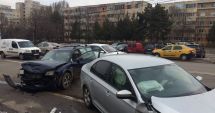 Stire din Eveniment : GALERIE FOTO / Accident grav la Constanța! Unuia dintre șoferi i se acordă îngrijiri medicale la fața locului