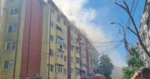 Stire din Eveniment : UPDATE. Incendiu puternic la Năvodari! DOUĂ BLOCURI, CUPRINSE DE FLĂCĂRI! Situaţia se agravează!