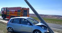 Stire din Eveniment : ACCIDENT LA CONSTANŢA! O victimă, după ce un autoturism a intrat în stâlp