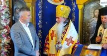 Stire din Politică-Administrație : Primarul George Cojocaru a primit de la IPS Teodosie "Crucea Sfântului Apostol Andrei" pentru mireni