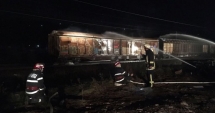 Stire din Eveniment : Pericol de explozie în gara din Breaza. FUM la un vagon cu nitrat de amoniu