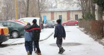 Stire din Social : Galerie FOTO. Iarna și-a intrat în drepturi, la Constanța. Ninge ca în povești!