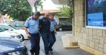 Stire din Eveniment : Polițist din Constanța târât de o mașină de teren, în Mamaia. Șoferul, un ofițer de marină, arestat