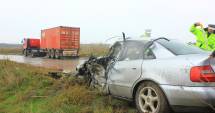Stire din Eveniment : Galerie foto / Grav accident rutier în Constanța! A fugit de la locul unui accident și a produs altul!  DOUĂ VICTIME
