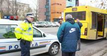 Stire din Eveniment : Galerie FOTO. Pasageri RATC, răniți într-un accident rutier