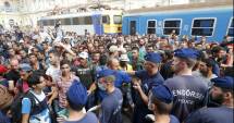Stire din Actualitate : Situația iese de sub control! "Ridicăm gard și la granița cu România!"
