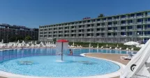 Stire din Economie : Afaceri de sezon! Hoteluri de pe litoralul românesc, scoase la vânzare pe milioane de euro