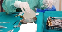 Stire din Sănătate : Nu e de joacă! IMPLANTURILE MAMARE pot determina complicații