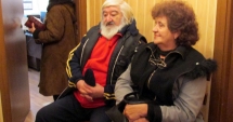 Stire din Social : Bătrânii se împrumută pentru a avea ce pune pe masă de Crăciun
