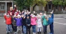 Stire din Cultură-Educație : Înapoi la copilărie și la desene  pe asfalt