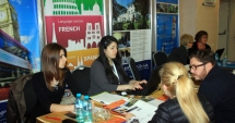 Stire din Cultură-Educație : În atenția celor care vor să studieze în Marea Britanie. Condiții noi de rambursare a împrumuturilor