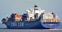Stire din Economie : Incendiu pe portconainerul "CMA CGM Rossini"