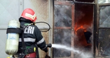 Stire din Eveniment : Incendiu de proporții! Pompierii au reușit să salveze câteva utilaje