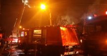 Stire din Eveniment : Incendiu violent, la Cernavodă. 30 de persoane s-au autoevacuat