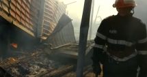 Stire din Eveniment : VIDEO / Incendiu la o pensiune din Tulcea. Mai mulți turiști s-au autoevacuat
