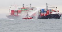 Stire din Economie : Incendiu la bordul unui portcontainer, în rada portului Colombo