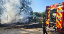 Stire din Eveniment : Pompierii constănțeni, în alertă! Incendiu în zona Vivo, vegetația uscată a luat foc