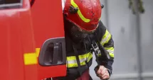 Stire din Eveniment : Panică într-un apartament. Incendiul a pornit de la o tigaie uitată pe foc
