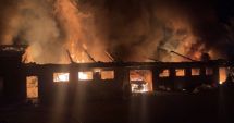 Stire din Eveniment : Mai mulți copii sunt cercetați de autorități pentru că ar fi incendiat o fostă fabrică