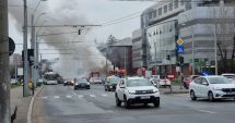 Stire din Eveniment : S-a dat alarma după ce a izbucnit un incendiu la Facultatea de Psihologie. Fumul s-a văzut de la sute de metri distanță