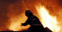 Stire din Eveniment : TRAGEDIE / De spaimă că i-a luat foc casa, un bărbat a decedat