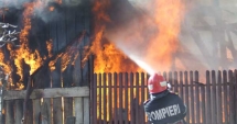 Stire din Eveniment : Bărbat mort, după ce ar fi incendiat casa în care stătea cu mama sa