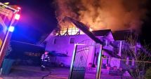 Stire din Eveniment : O casă a luat foc la Medgidia. Femeie cu atac de panică a ajuns la spital