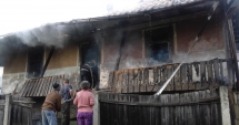 Stire din Eveniment : INCENDIU DEVASTATOR. TREI CASE, MISTUITE DE FLĂCĂRI