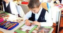 Stire din Cultură-Educație : Astăzi, reîncepe școala! Ce prevede noua structură a anului școlar 2015-2016